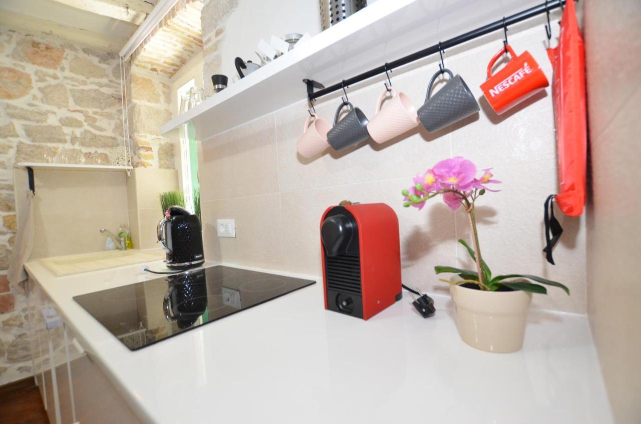 Pisinium Apartment Ровинь Экстерьер фото
